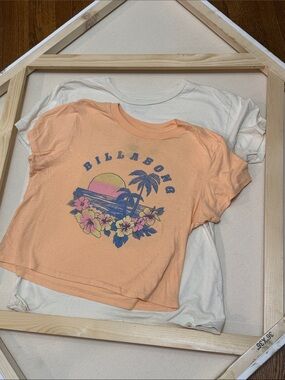 Billabong Juniors Surfer Teen Peach and Blue Boxy Crop Beach Tee Juniors L